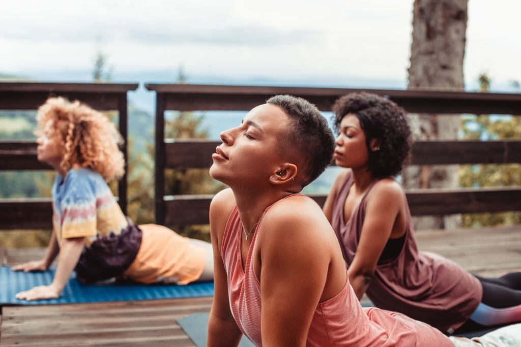 Yoga Retreats Abroad: The Benefits of Combining Travel and Yoga